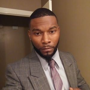 Meet your Posher, Louis